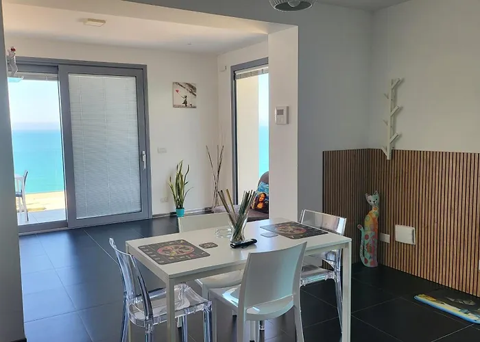 Addimuru Apartment